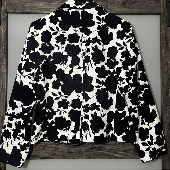 Rena Rowan Designer Blazer White w/ Large Black Florals Women's Size 14 - Picture 2 of 7